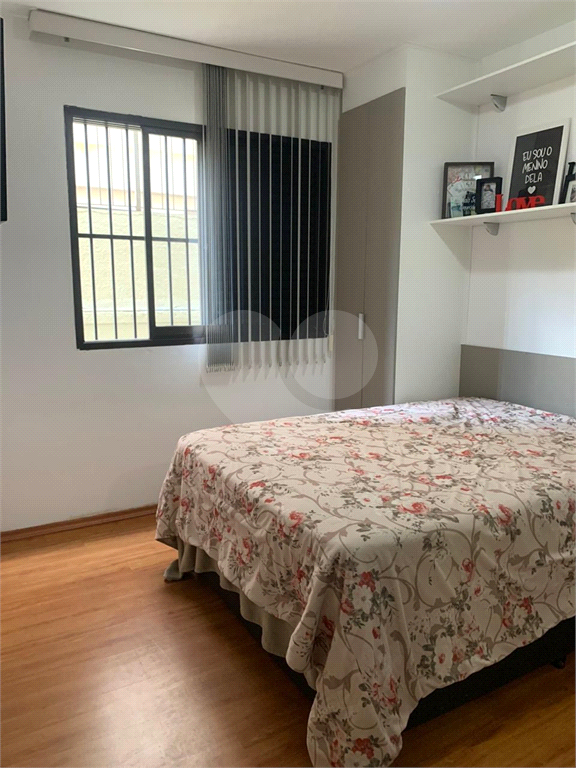 Apartamento reformado com 75m² à venda na Av. Ultramarino