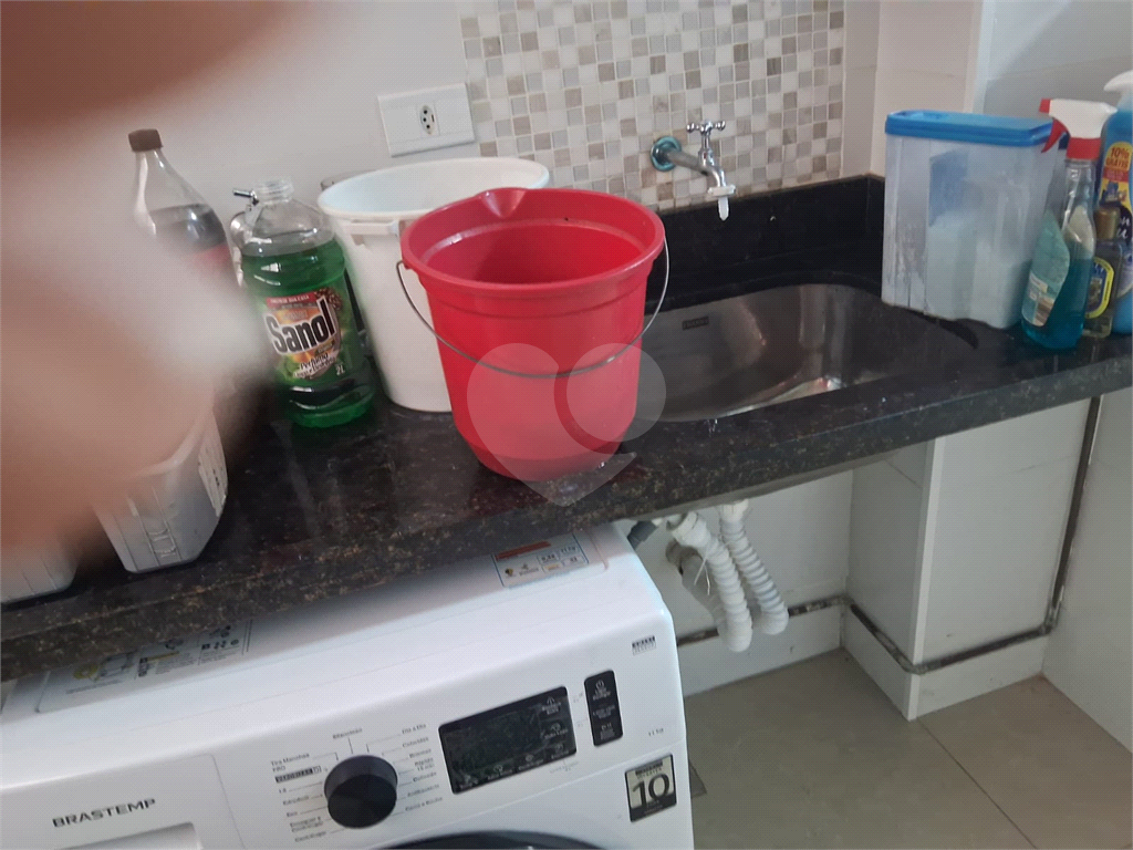 Apartamento reformado com 75m² à venda na Av. Ultramarino