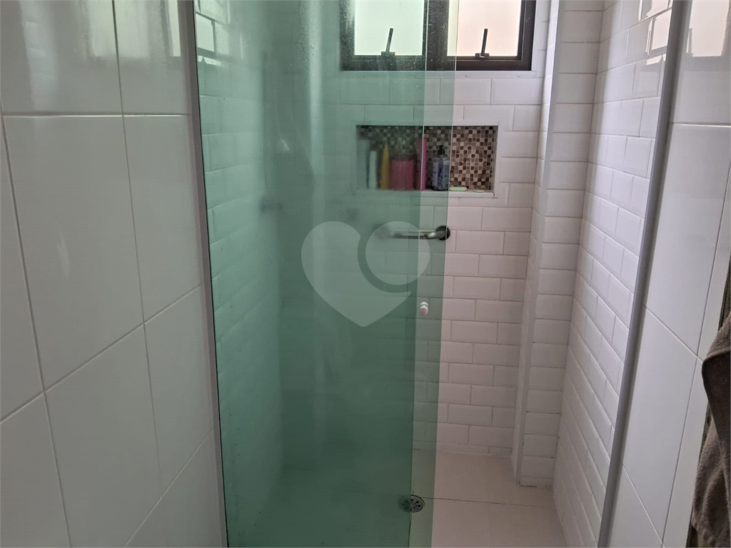 Apartamento reformado com 75m² à venda na Av. Ultramarino