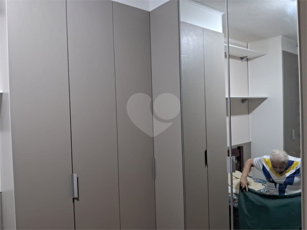 Apartamento reformado com 75m² à venda na Av. Ultramarino