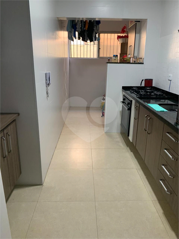 Apartamento reformado com 75m² à venda na Av. Ultramarino