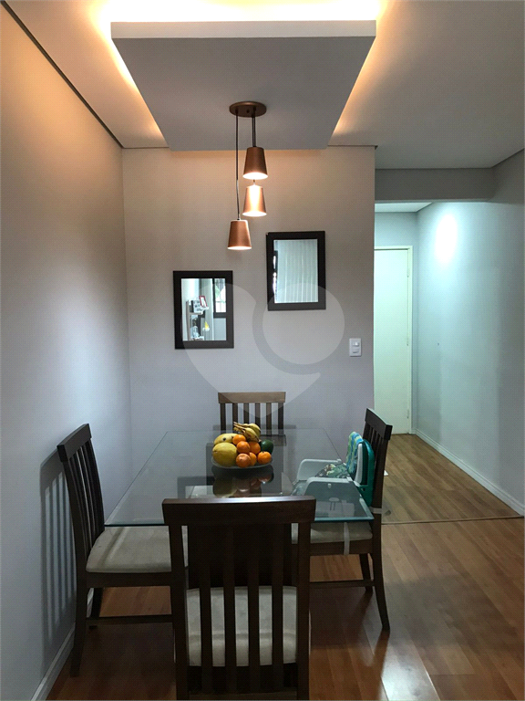 Apartamento reformado com 75m² à venda na Av. Ultramarino