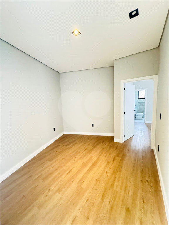 Casa exuberante, alto padrão, pé direito alto, 3 suites, totalmente terrea - piscina - 4 vagas - City América - SP