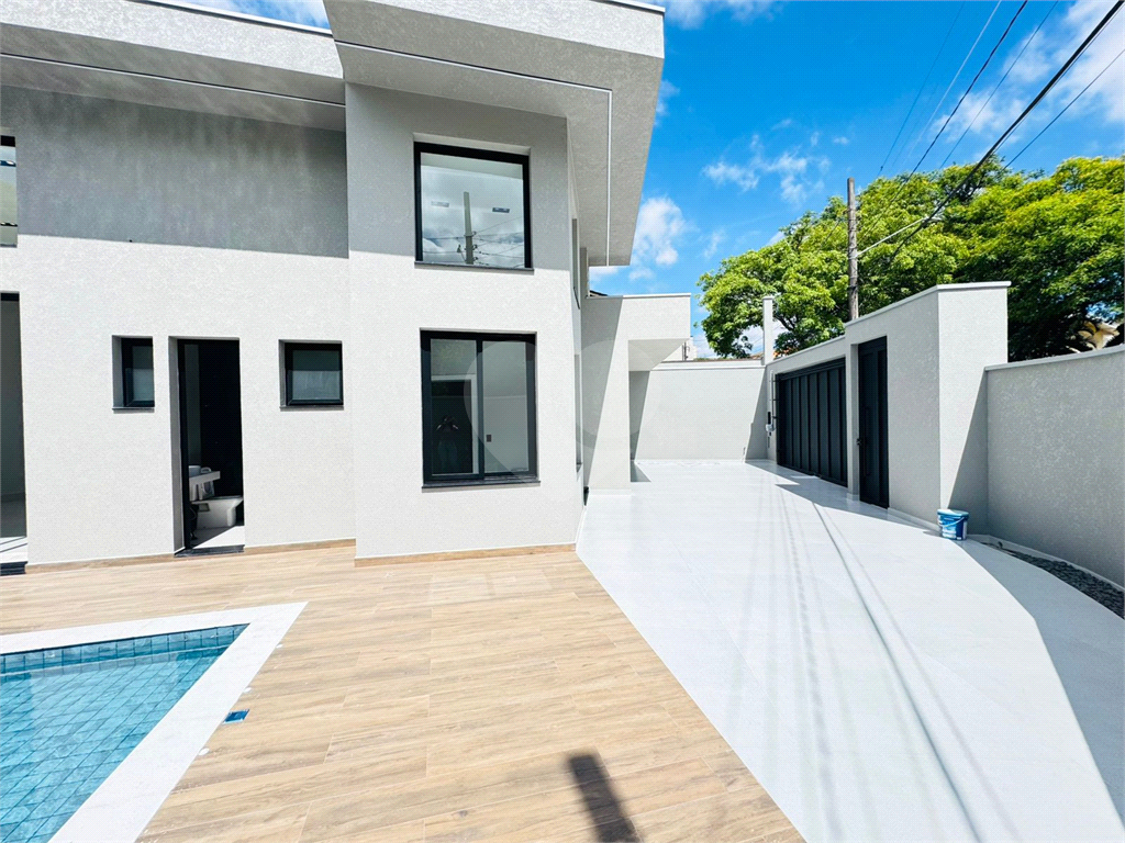 Casa exuberante, alto padrão, pé direito alto, 3 suites, totalmente terrea - piscina - 4 vagas - City América - SP