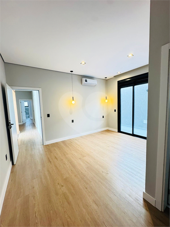 Casa exuberante, alto padrão, pé direito alto, 3 suites, totalmente terrea - piscina - 4 vagas - City América - SP