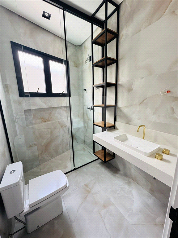 Casa exuberante, alto padrão, pé direito alto, 3 suites, totalmente terrea - piscina - 4 vagas - City América - SP