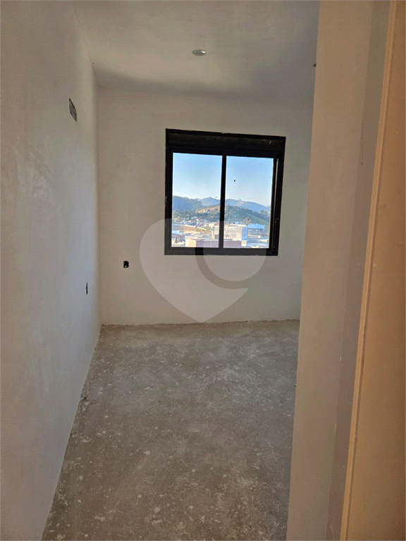 Apartamento 3 suítes, novo, cidade de Socorro