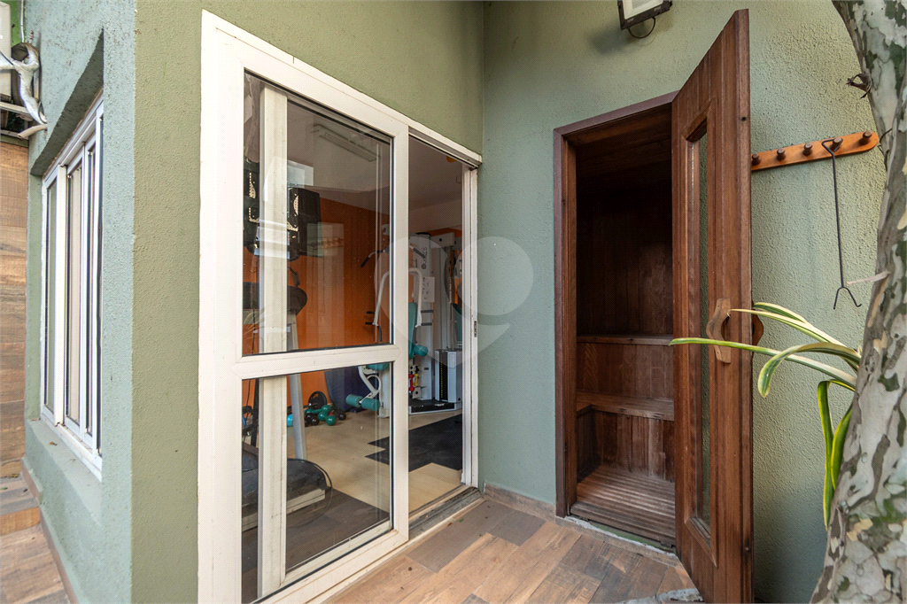 Casa para alugar em Alto de Pinheiros 