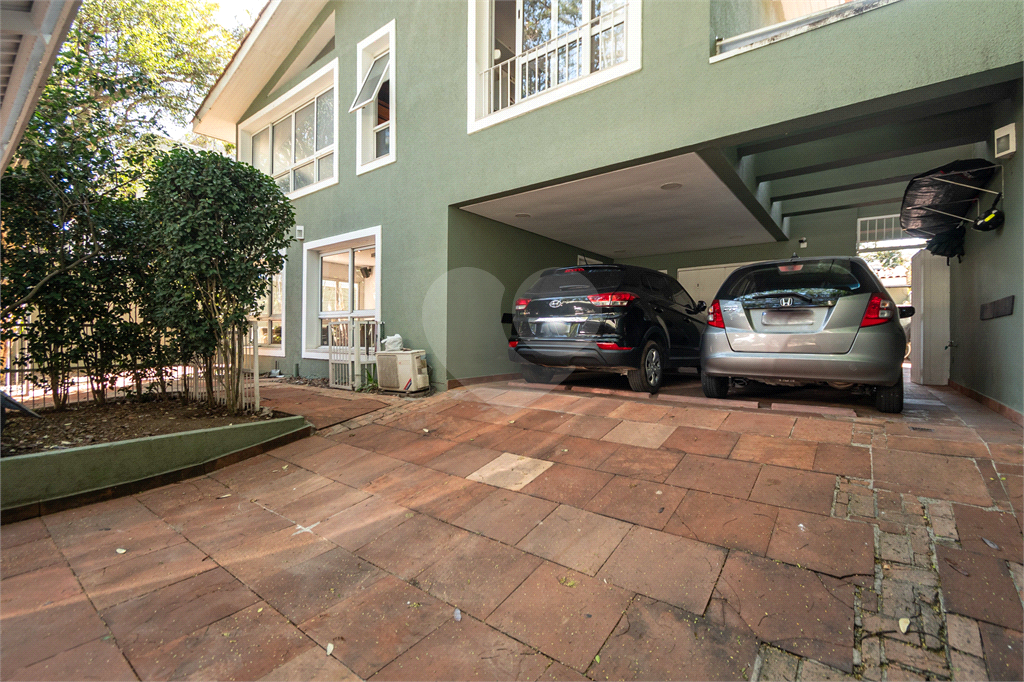 Casa para alugar em Alto de Pinheiros 
