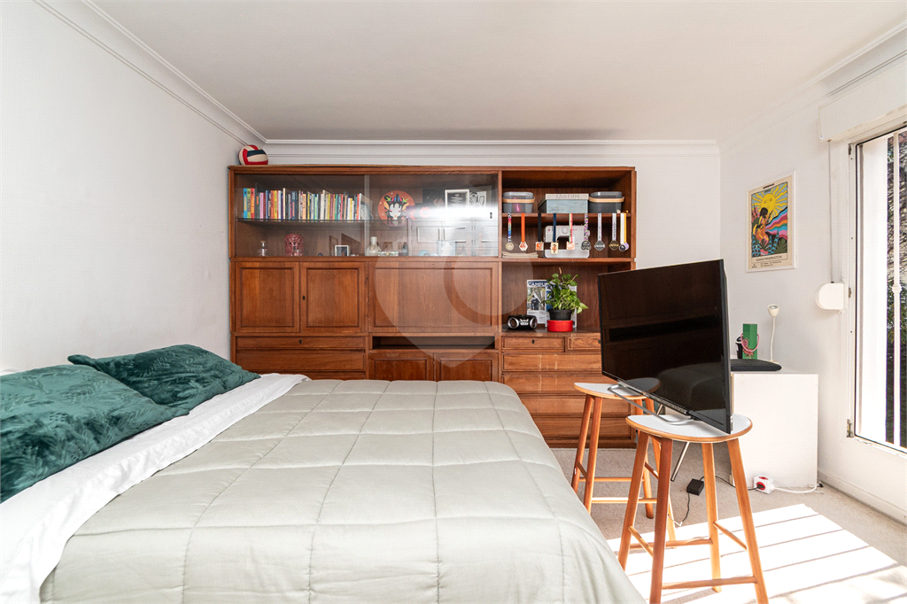 Casa para alugar em Alto de Pinheiros 