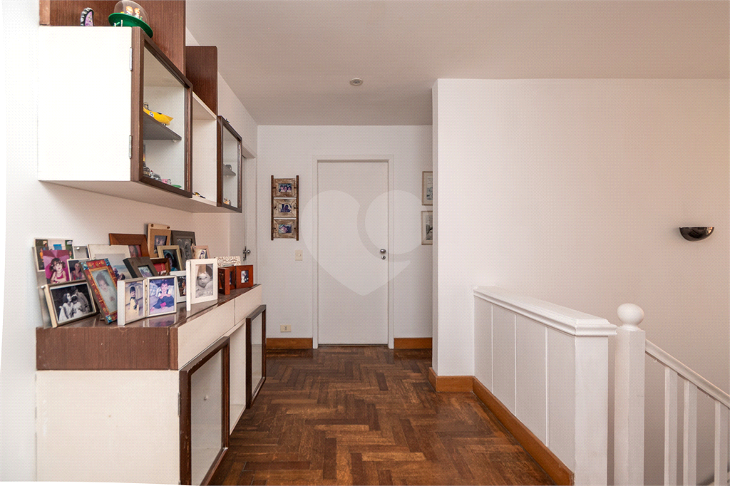 Casa para alugar em Alto de Pinheiros 