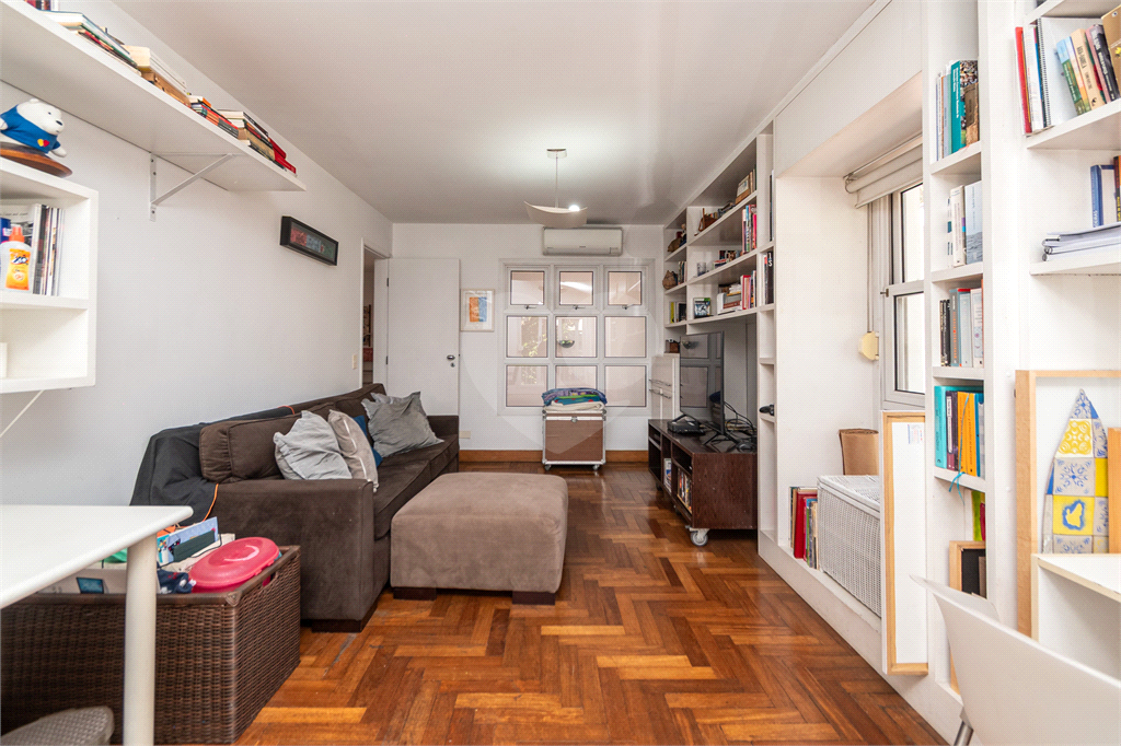 Casa para alugar em Alto de Pinheiros 
