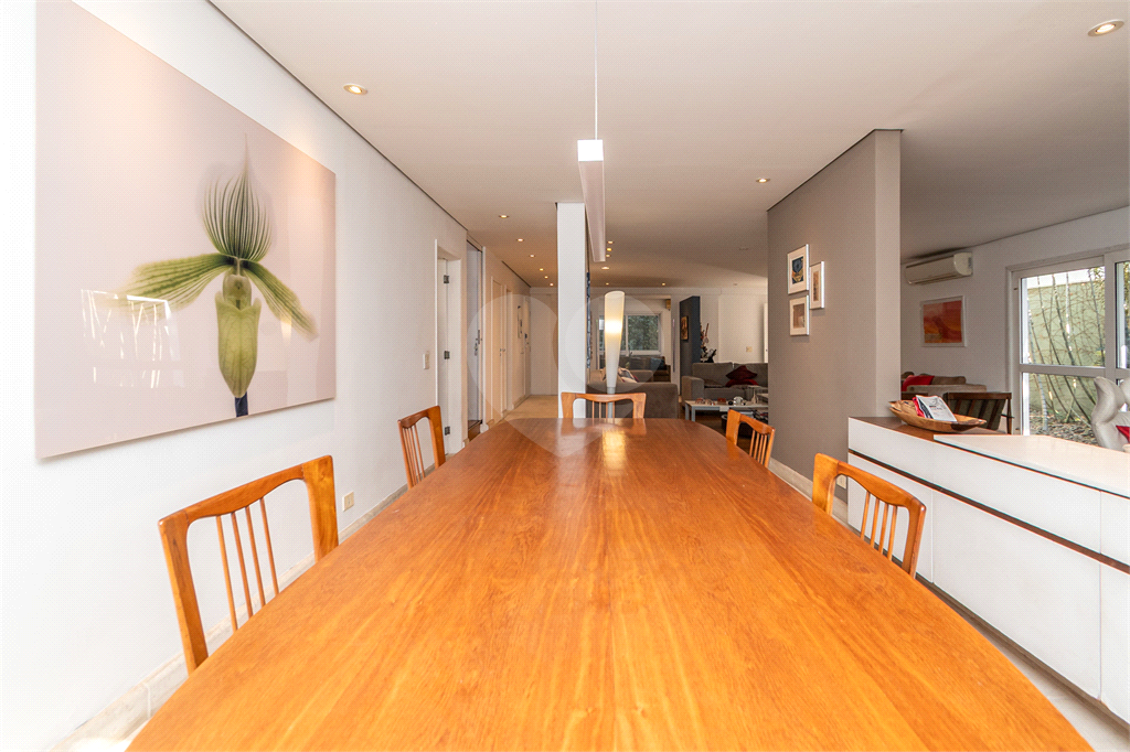Casa para alugar em Alto de Pinheiros 