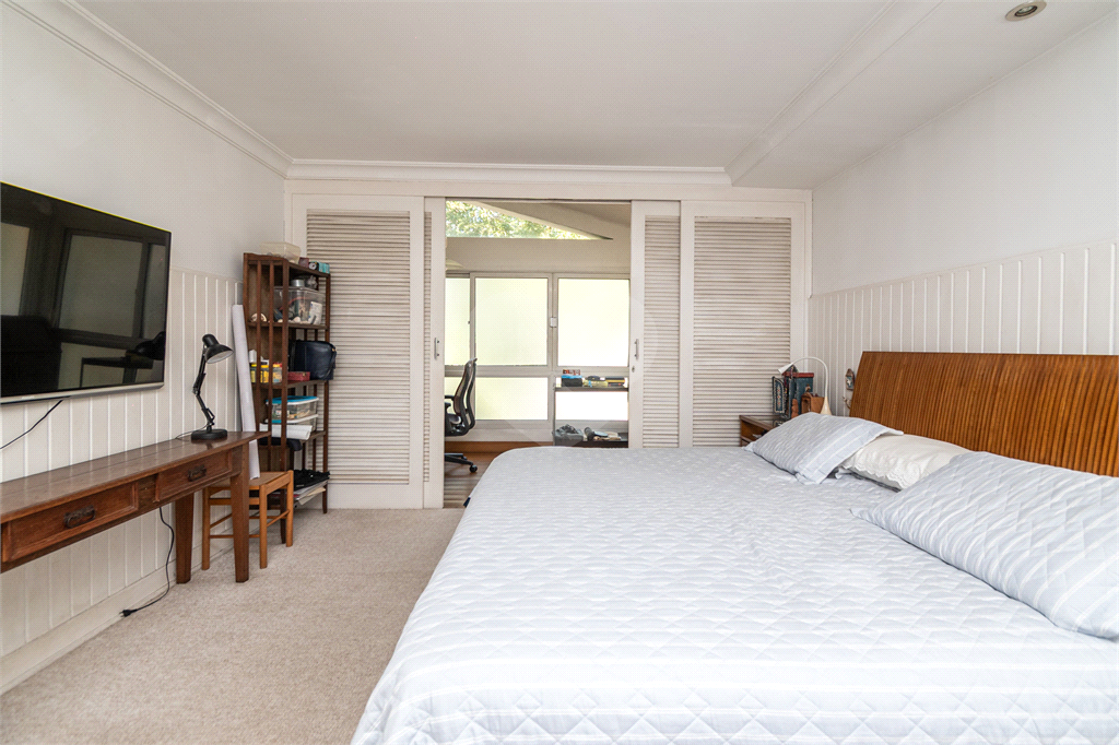 Casa para alugar em Alto de Pinheiros 