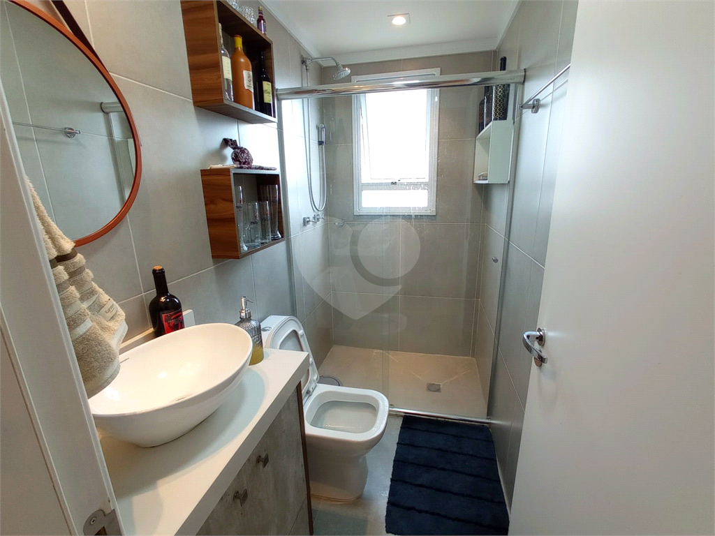Apartamento mobiliado e decorado com 2 quartos, sala, cozinha, banheiro e 1 vaga na Lapa, São Paulo