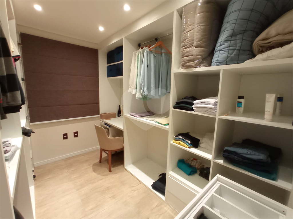 Apartamento mobiliado e decorado com 2 quartos, sala, cozinha, banheiro e 1 vaga na Lapa, São Paulo