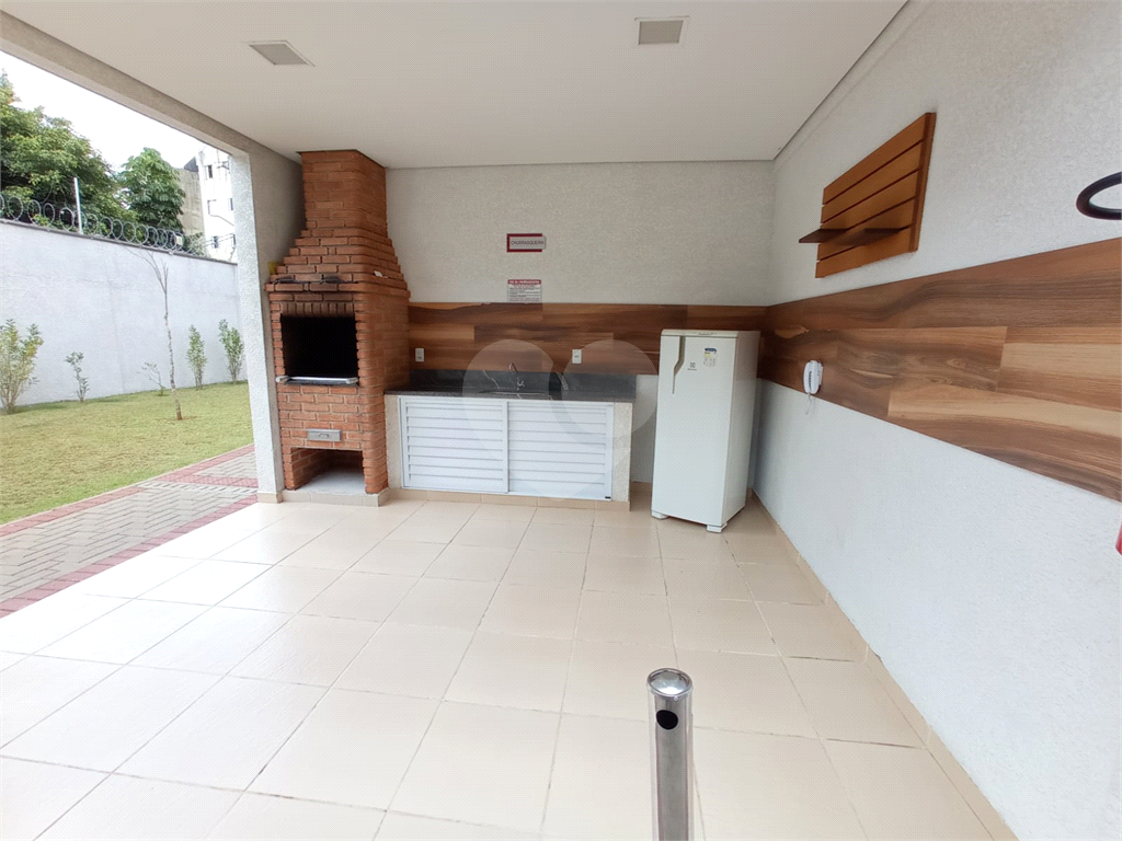 Apartamento mobiliado e decorado com 2 quartos, sala, cozinha, banheiro e 1 vaga na Lapa, São Paulo