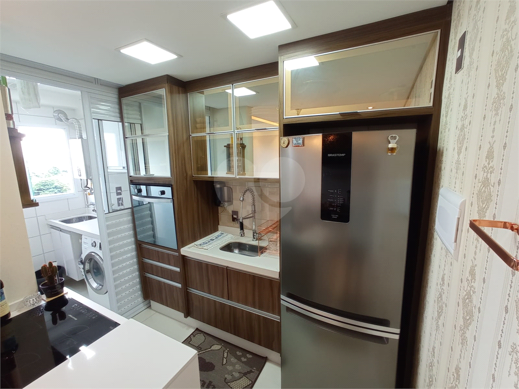 Apartamento mobiliado e decorado com 2 quartos, sala, cozinha, banheiro e 1 vaga na Lapa, São Paulo