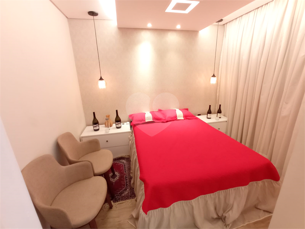 Apartamento mobiliado e decorado com 2 quartos, sala, cozinha, banheiro e 1 vaga na Lapa, São Paulo
