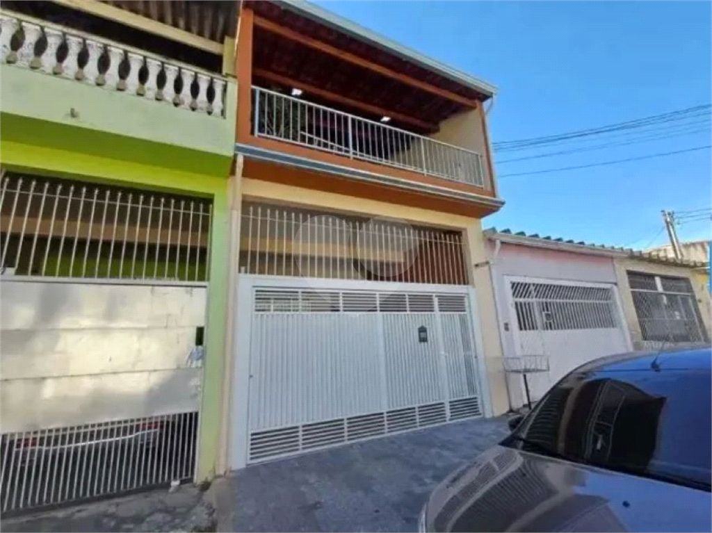 SOBRADO em JARAGUÁ