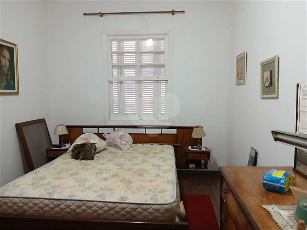 Casa à venda com excelente potencial comercial em localização estratégica!