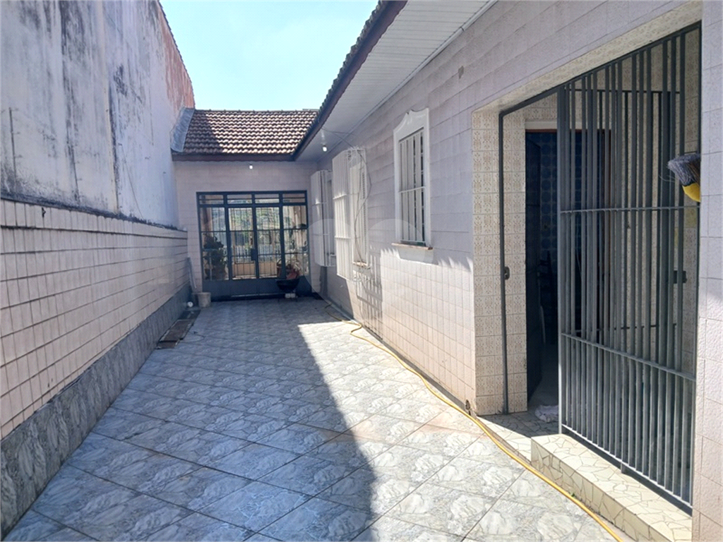 Casa à venda com excelente potencial comercial em localização estratégica!