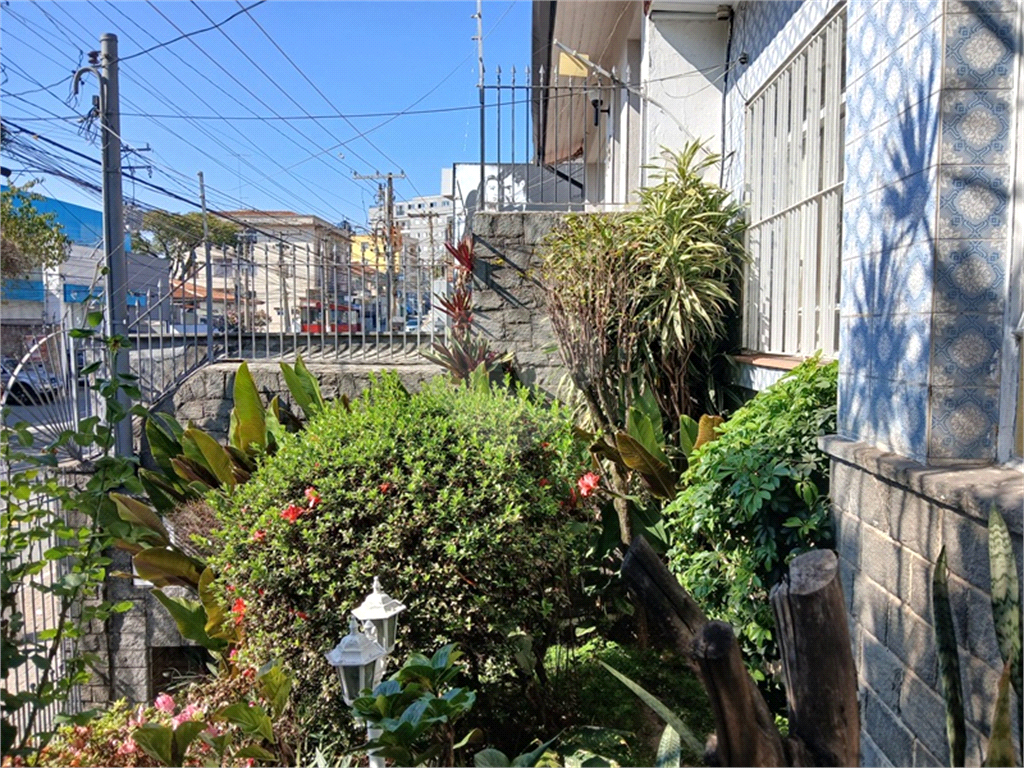 Casa à venda com excelente potencial comercial em localização estratégica!
