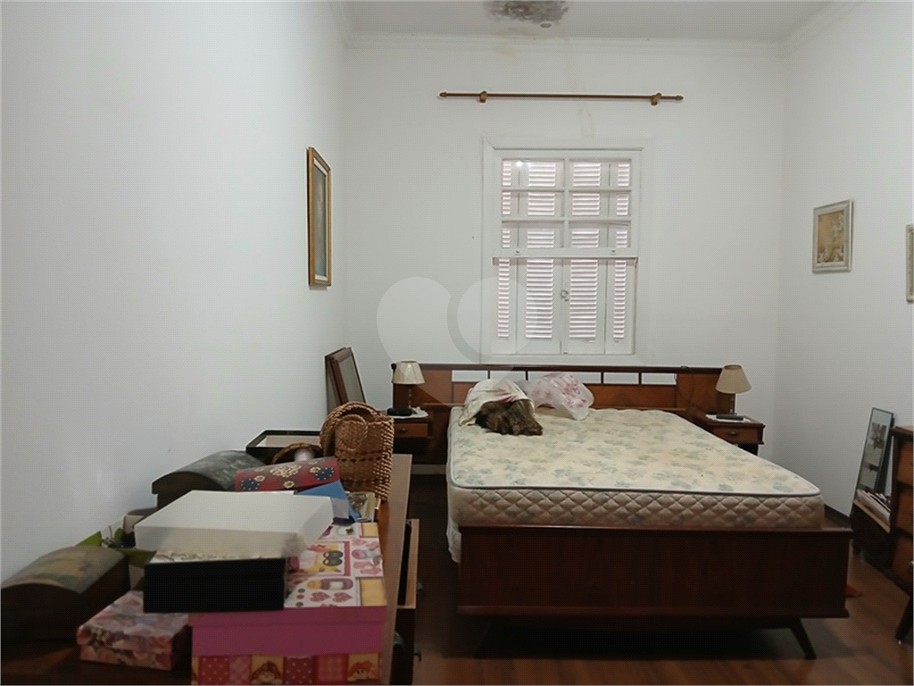 Casa à venda com excelente potencial comercial em localização estratégica!