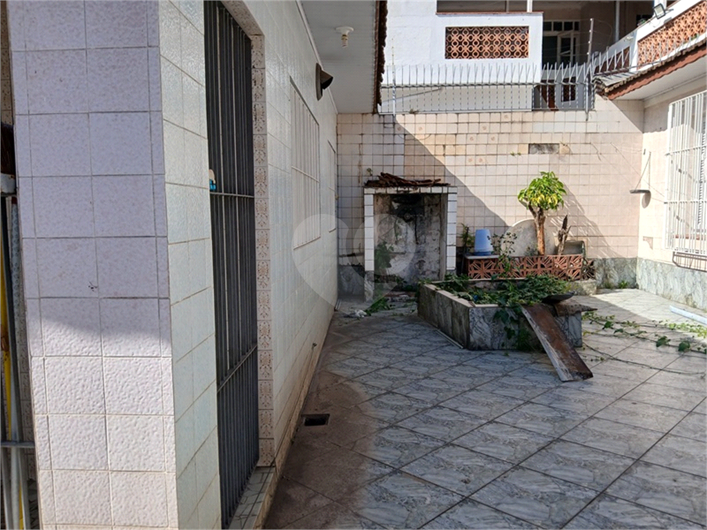 Casa à venda com excelente potencial comercial em localização estratégica!