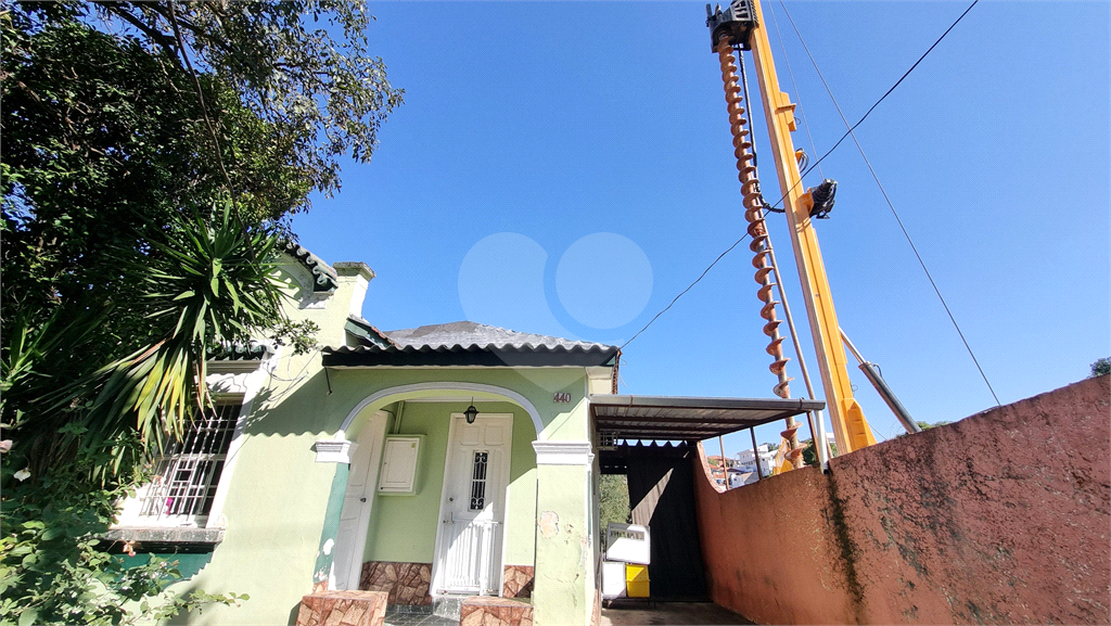 Terreno perto do metrô Tucuruvi com 886m² e área total de 2.656m²