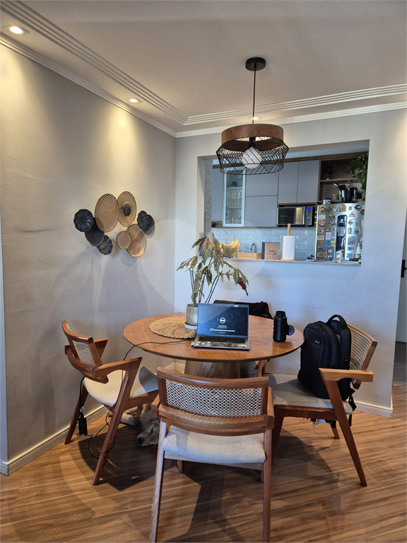 Apartamento a venda reformado com 3 dormitórios 2 vagas lazer completo no Bairro Vila Nova Cachoeirinha 