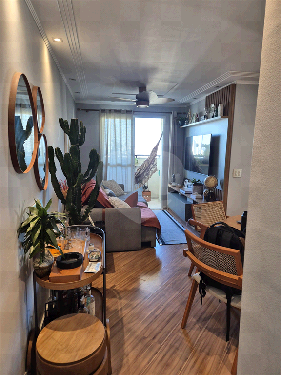 Apartamento a venda reformado com 3 dormitórios 2 vagas lazer completo no Bairro Vila Nova Cachoeirinha 