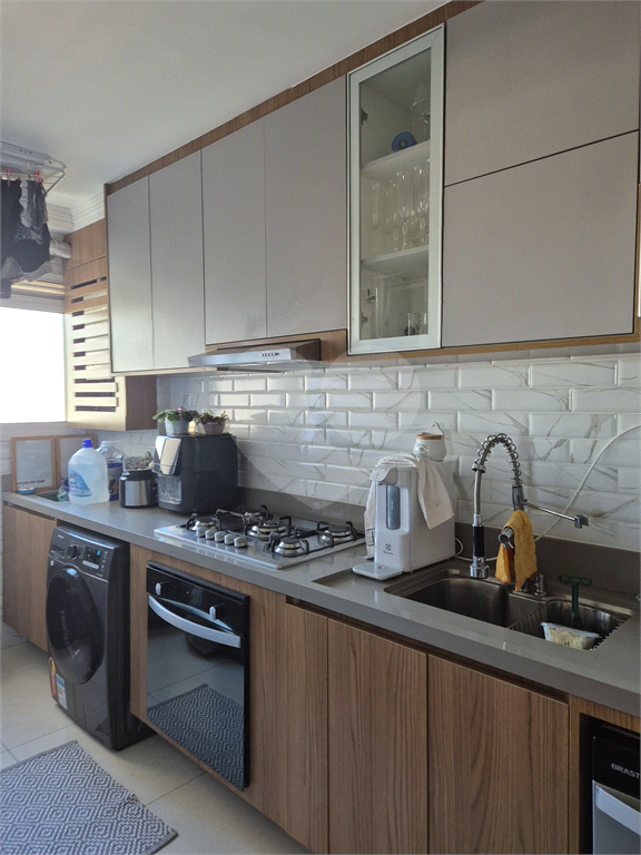 Apartamento a venda reformado com 3 dormitórios 2 vagas lazer completo no Bairro Vila Nova Cachoeirinha 
