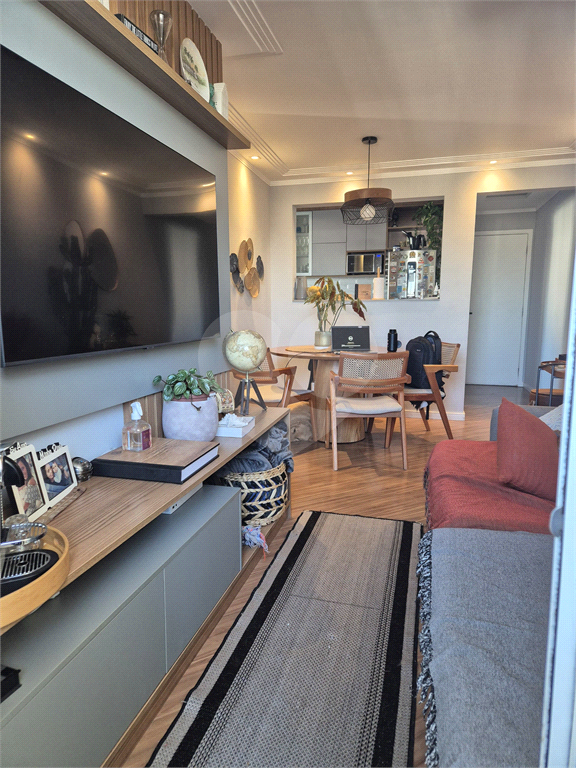 Apartamento a venda reformado com 3 dormitórios 2 vagas lazer completo no Bairro Vila Nova Cachoeirinha 