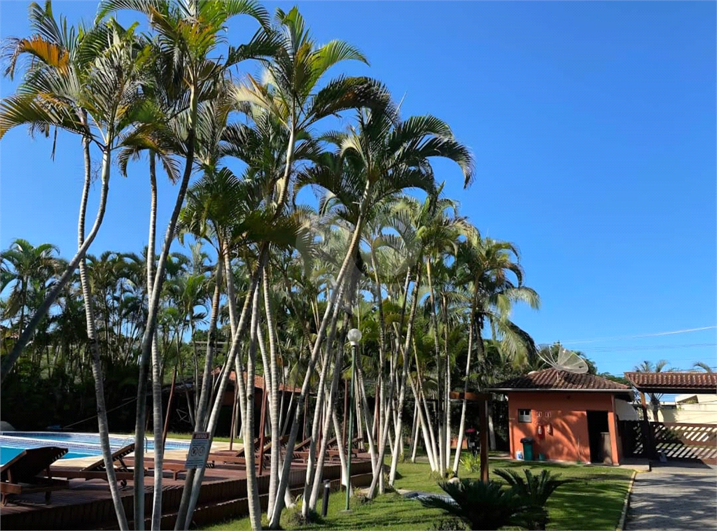 FLAT COM 2 QUARTOS E 2 BANHEIROS, SENDO 1 SUÍTE - MARESIAS