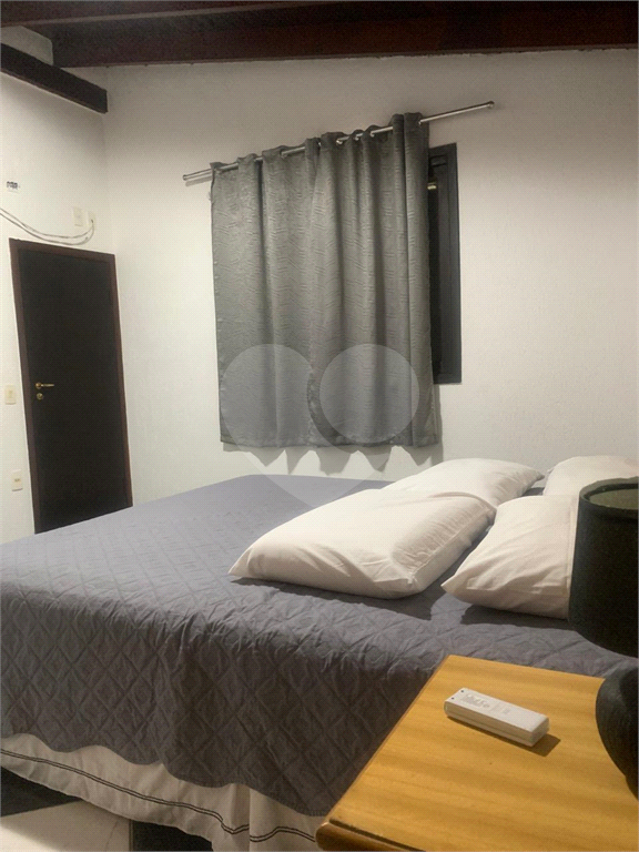 FLAT COM 2 QUARTOS E 2 BANHEIROS, SENDO 1 SUÍTE - MARESIAS