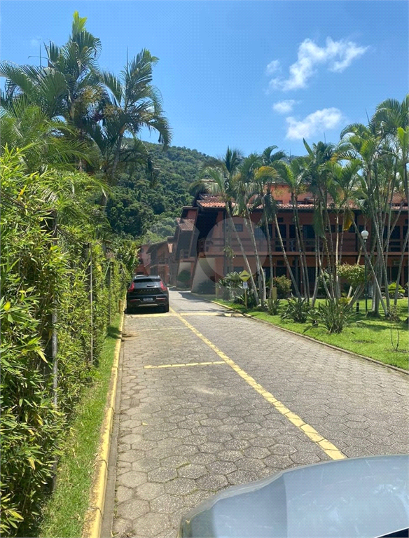 FLAT COM 2 QUARTOS E 2 BANHEIROS, SENDO 1 SUÍTE - MARESIAS