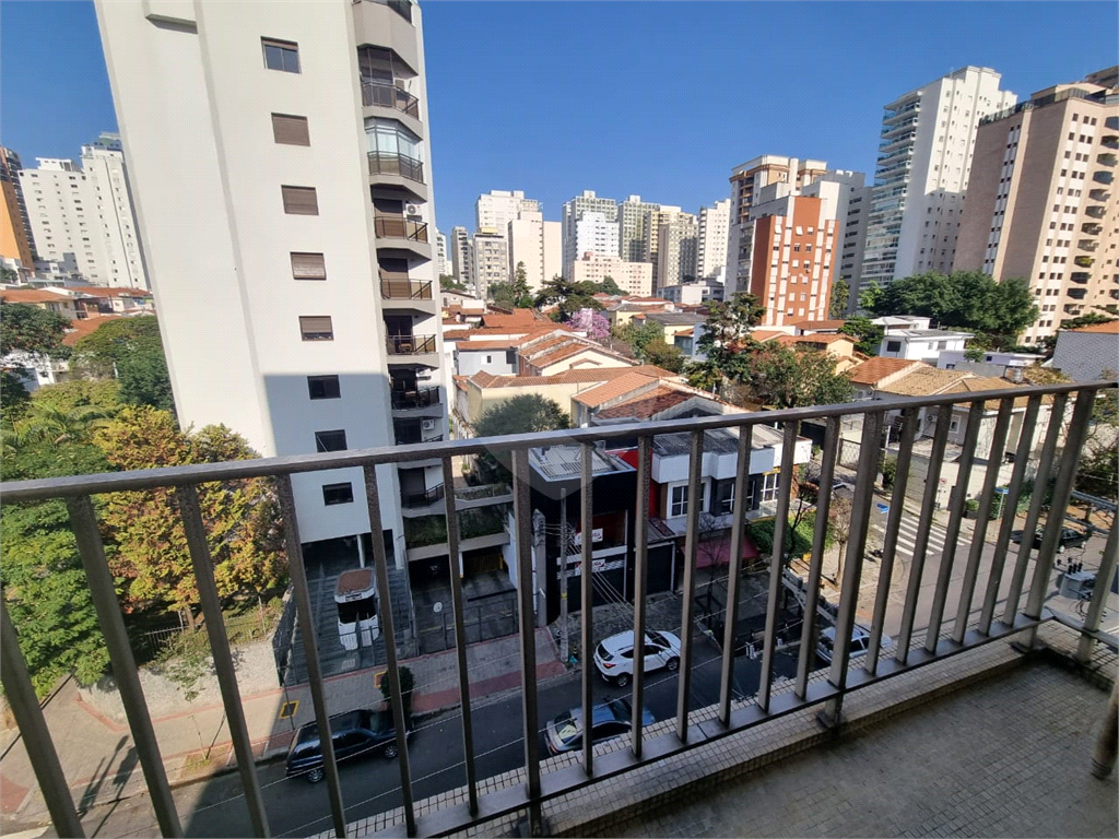 APARTAMENTO em PERDIZES