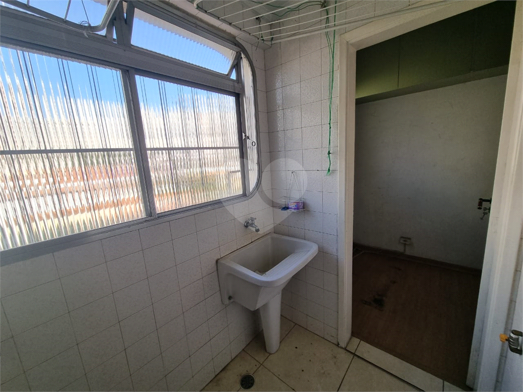 APARTAMENTO em PERDIZES