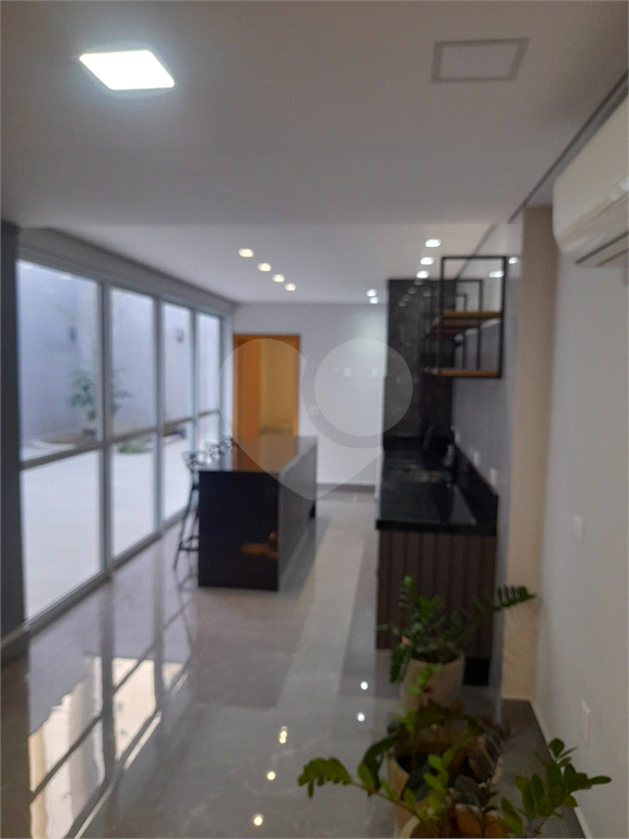 Casa a venda com 3 suítes 5 vagas  no Bairro Água Branca