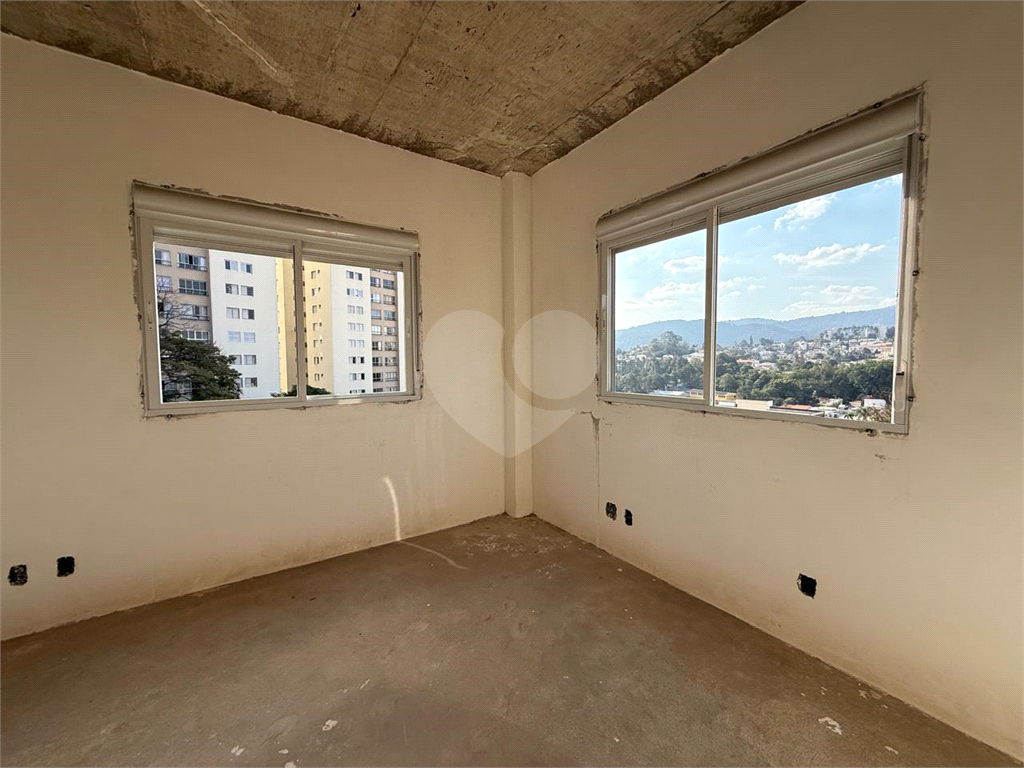 Casa em Condomínio Residencial em TREMEMBÉ com 320 m²
