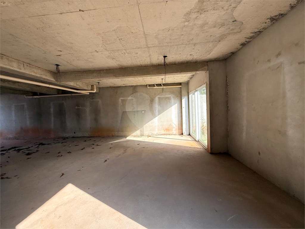 Casa em Condomínio Residencial em TREMEMBÉ com 320 m²