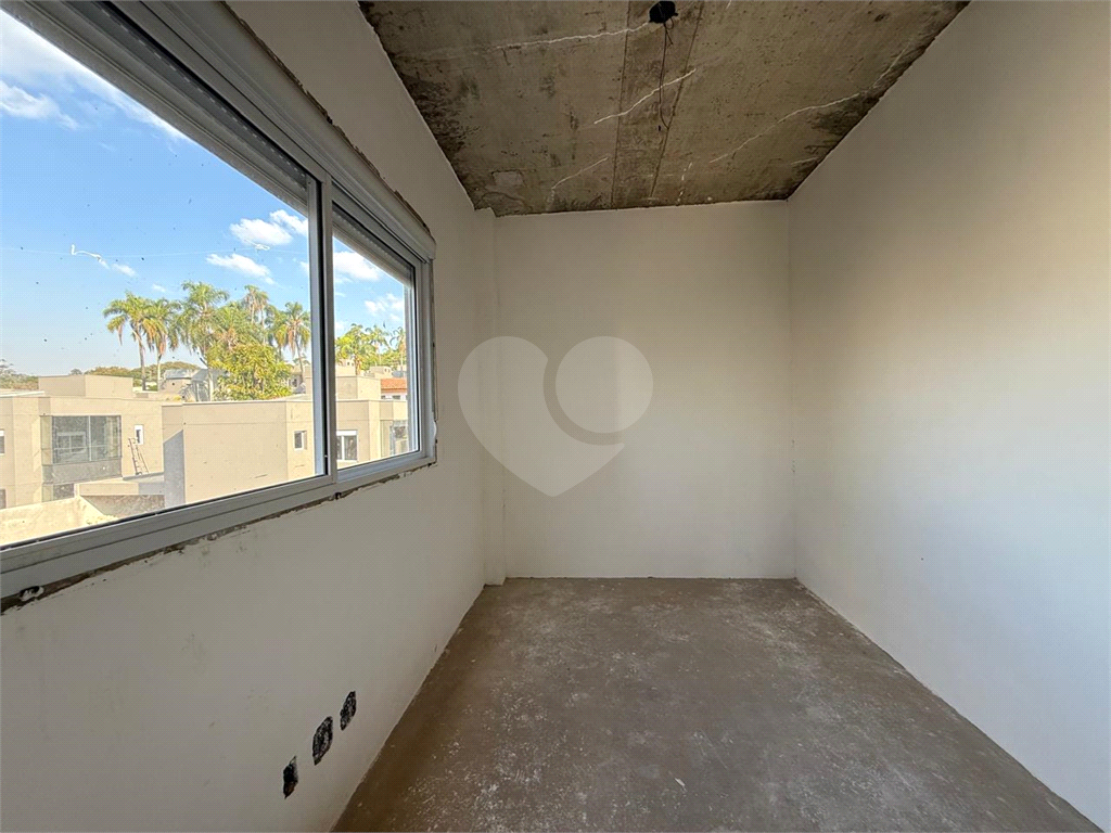 Casa em Condomínio Residencial em TREMEMBÉ com 320 m²