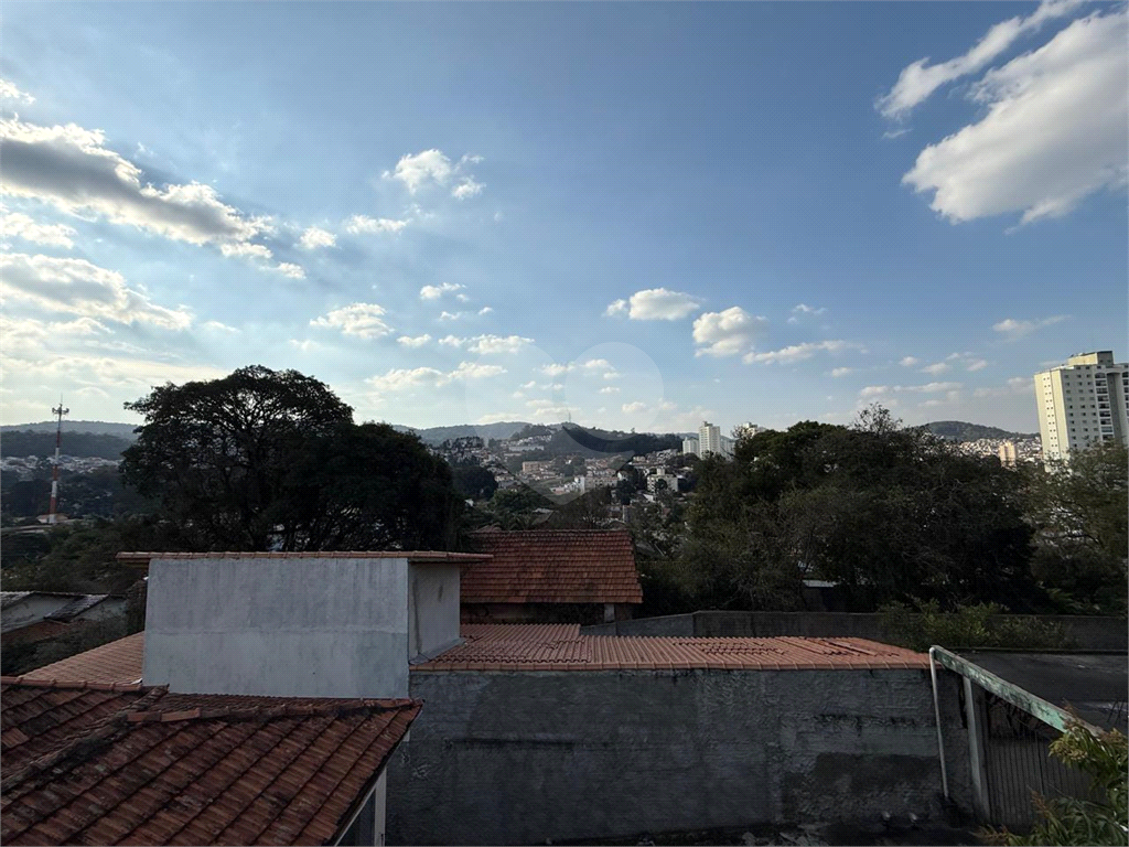Casa em Condomínio Residencial em TREMEMBÉ com 320 m²