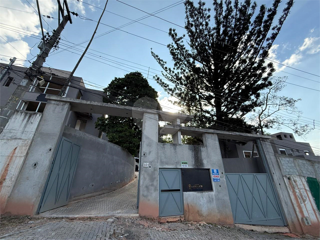Casa em Condomínio Residencial em TREMEMBÉ com 320 m²