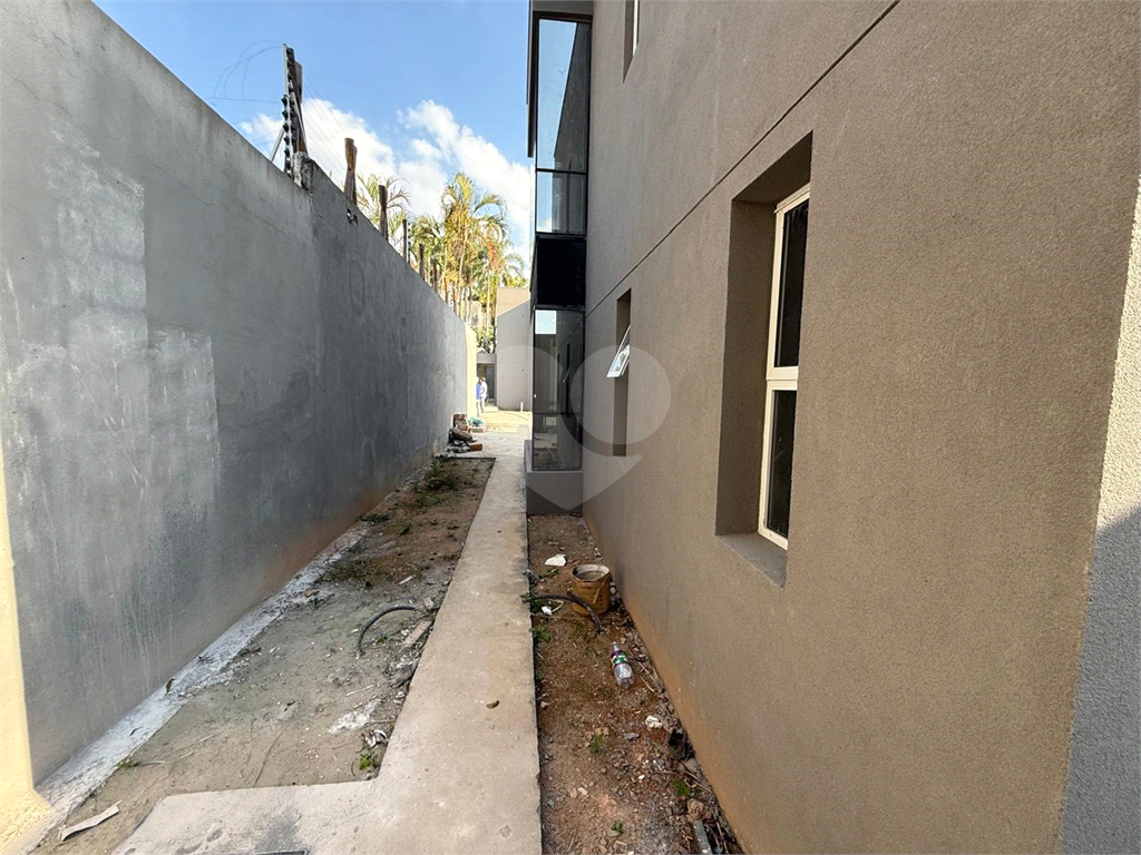 Casa em Condomínio Residencial em TREMEMBÉ com 320 m²