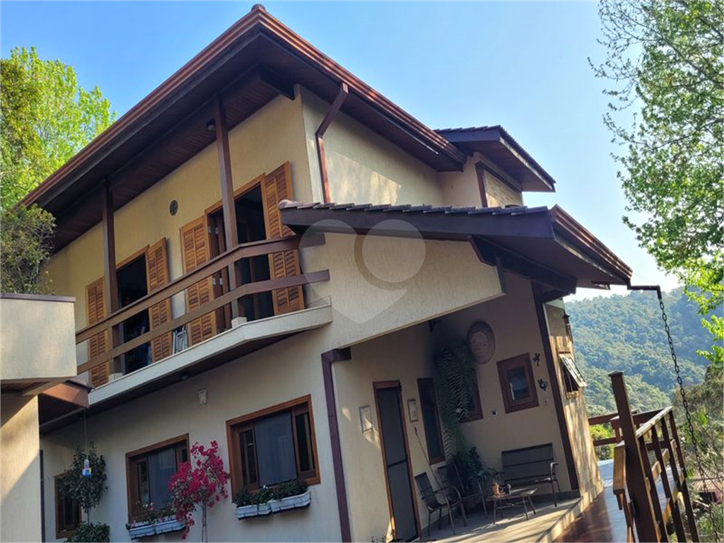 Casa de Condomínio à venda com 4 quartos, 344m² - Foto 5