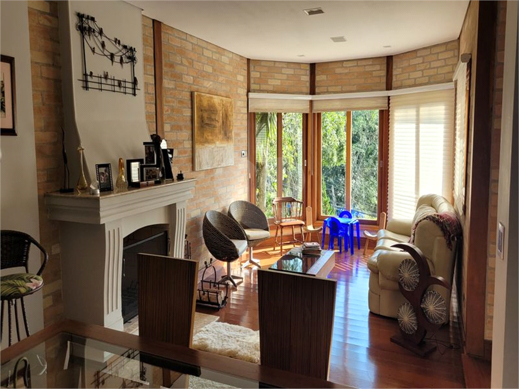 Casa de Condomínio à venda com 4 quartos, 344m² - Foto 19