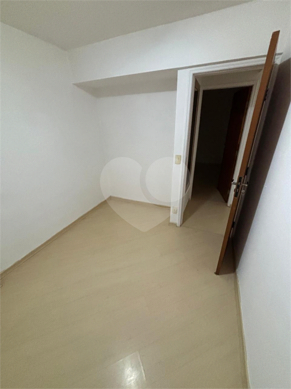Apartamento à venda com 3 quartos, 60m² - Foto 5