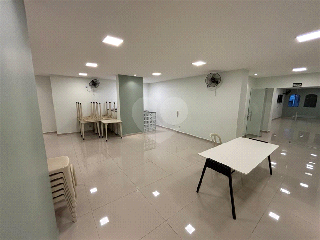 Apartamento à venda com 3 quartos, 60m² - Foto 25